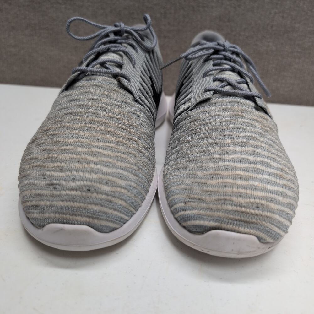 Nike Roshe Two Flyknit Men's Gray Gold Sneakers Running Shoes Size 11.5 - Picture 2 of 9